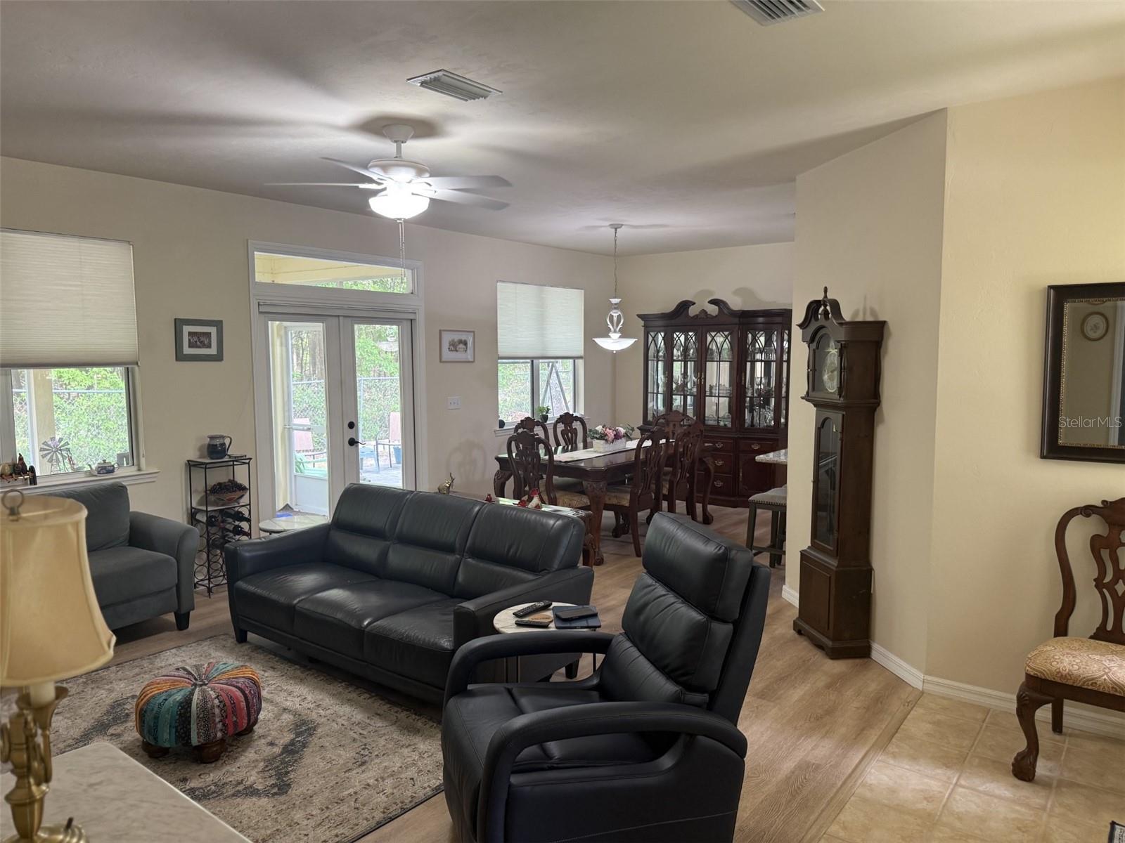 Image 7 of 23 For 11570 74th Terrace