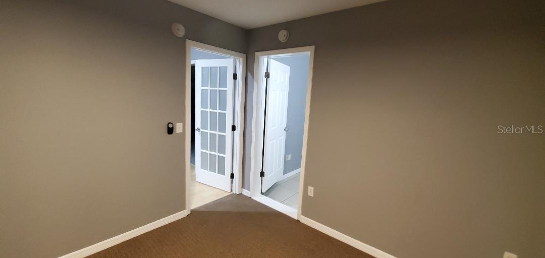 Image 11 of 16 For 5201 86 Terrace