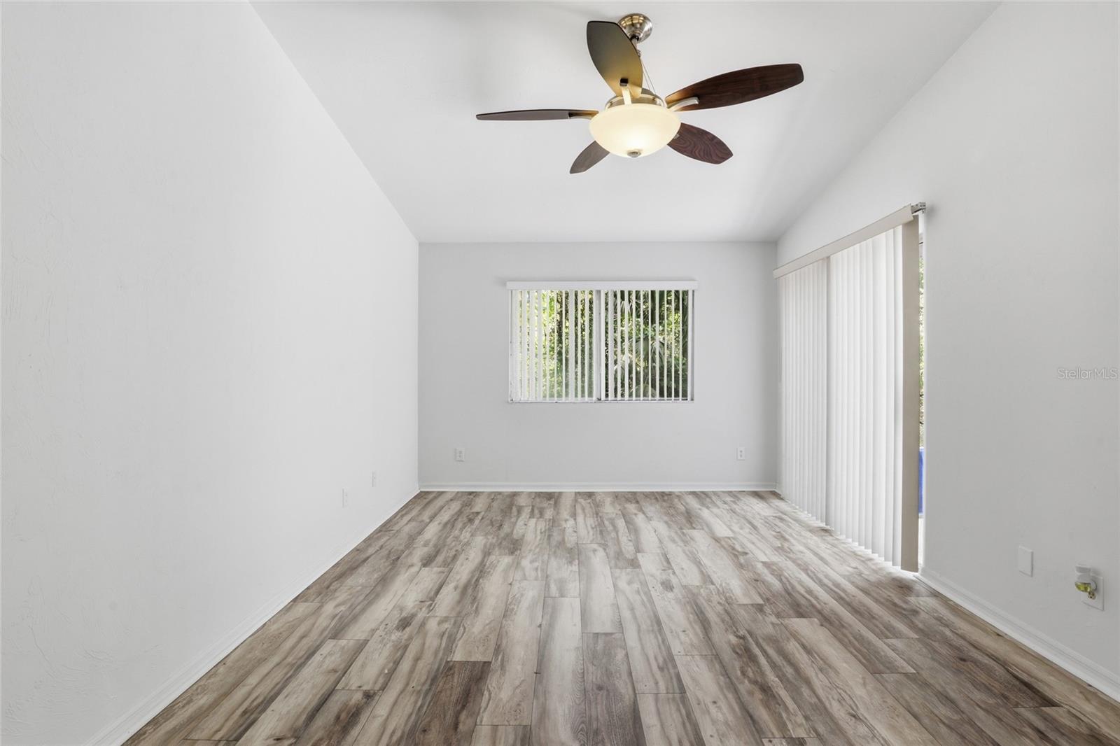 Image 19 of 41 For 829 124th Drive
