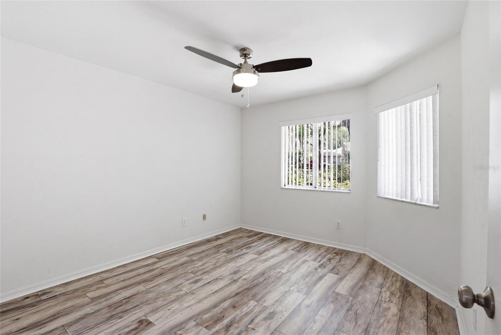 Image 31 of 41 For 829 124th Drive
