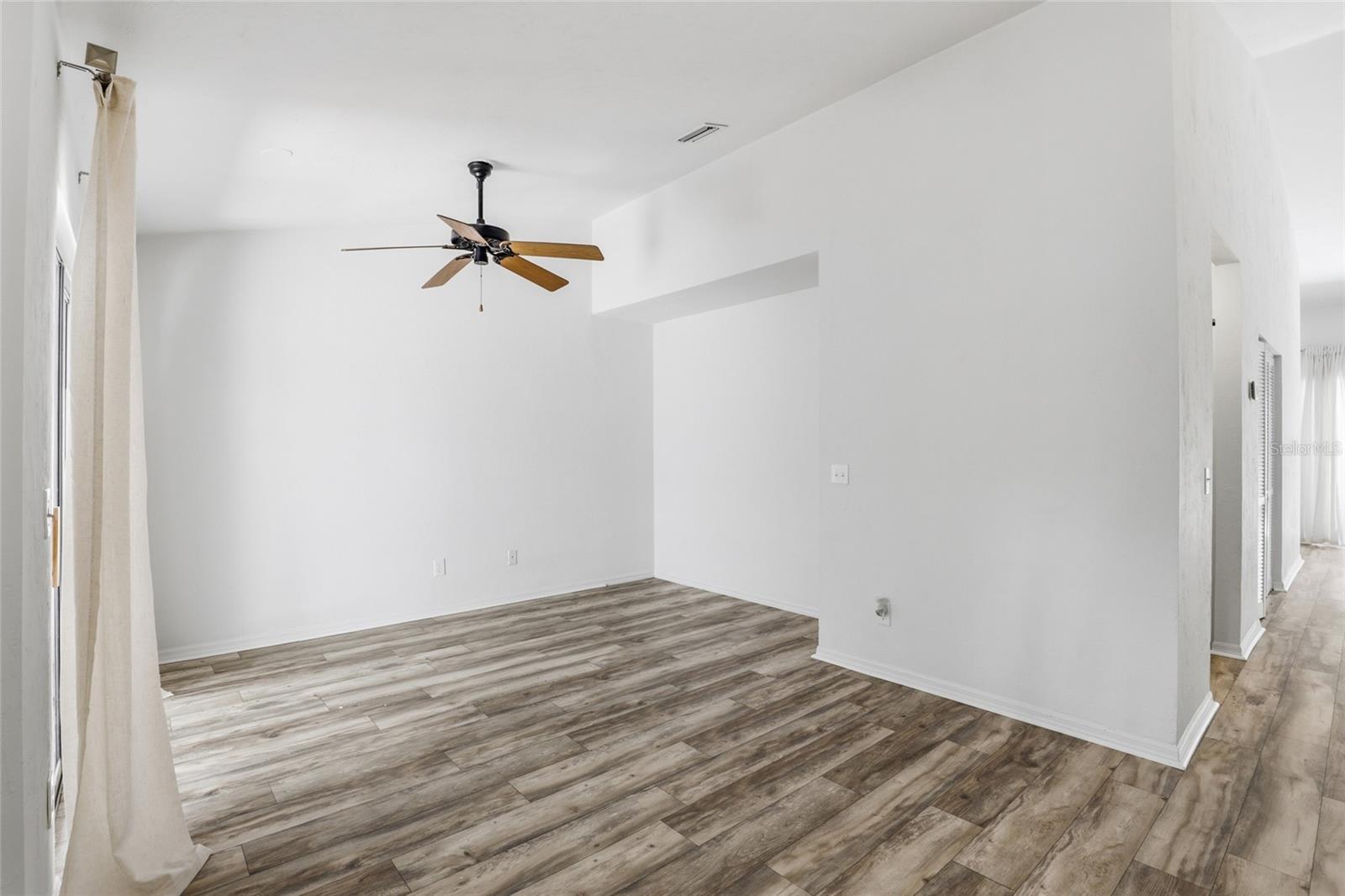 Image 7 of 41 For 829 124th Drive