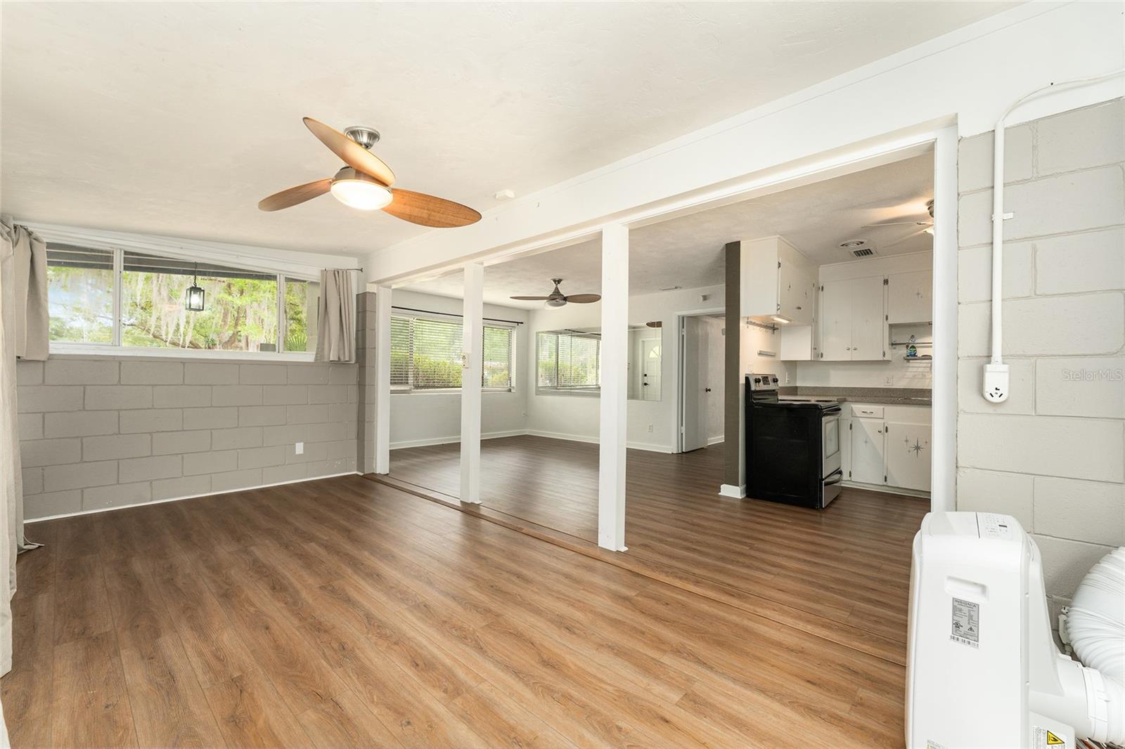 Image 10 of 23 For 2214 7th Terrace