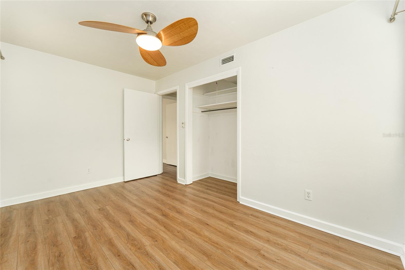 Image 9 of 23 For 2214 7th Terrace