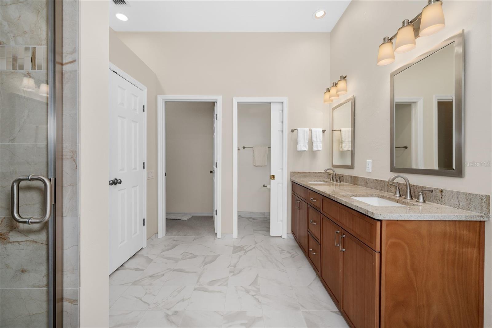 Image 18 of 33 For 9325 35th Lane