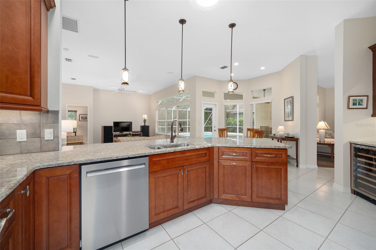 Image 5 of 33 For 9325 35th Lane