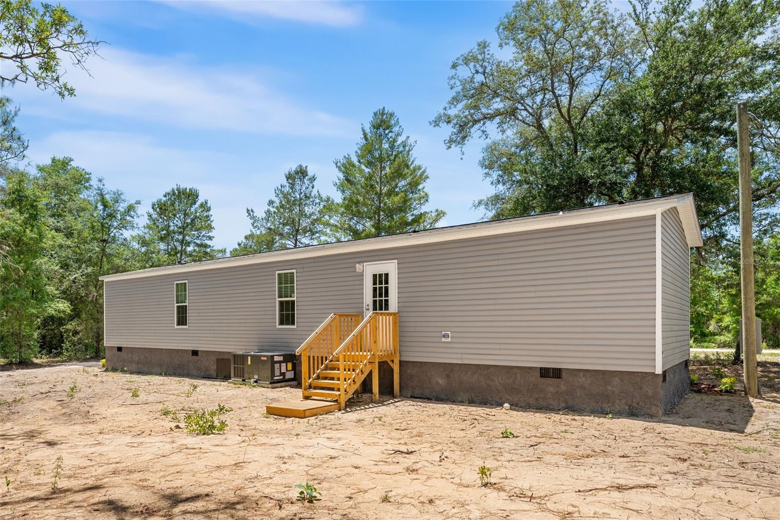 Image 21 of 22 For 1051 129 Avenue