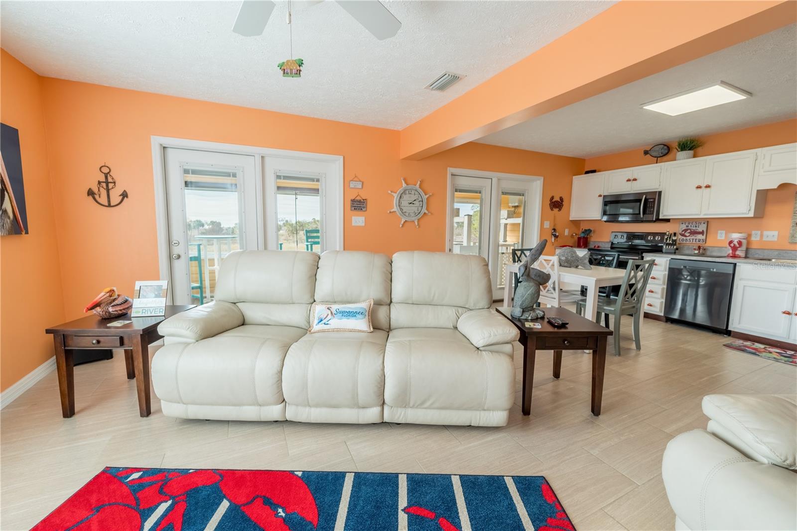 Listing photo id 15 for 200-202 205th Street