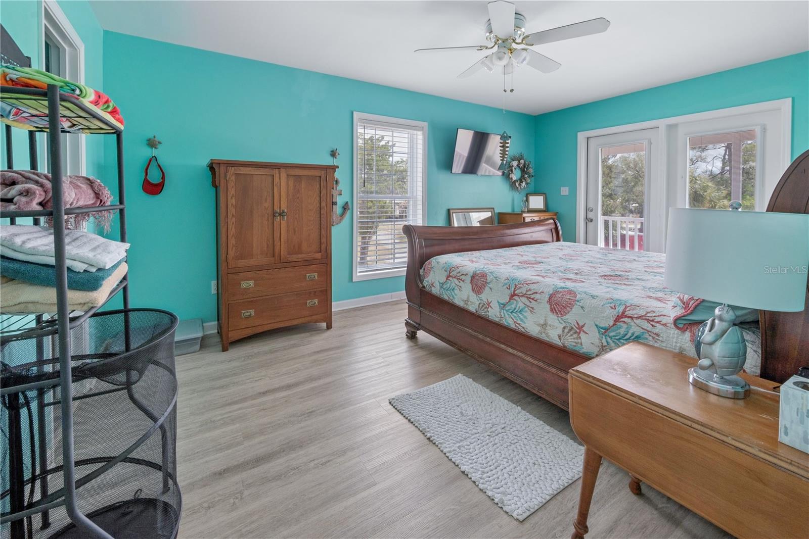 Listing photo id 34 for 200-202 205th Street