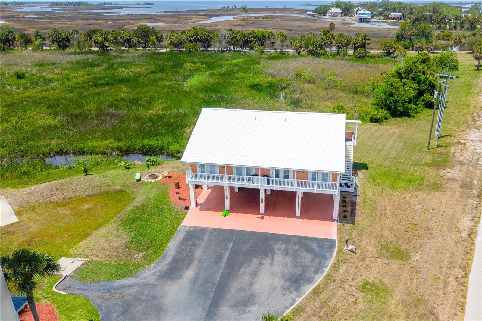 Listing photo id 4 for 200-202 205th Street