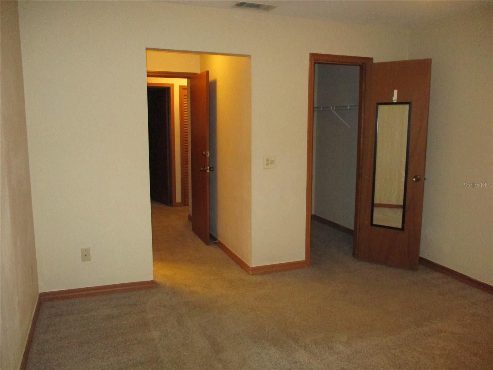 Image 20 of 37 For 900 62nd Boulevard D23