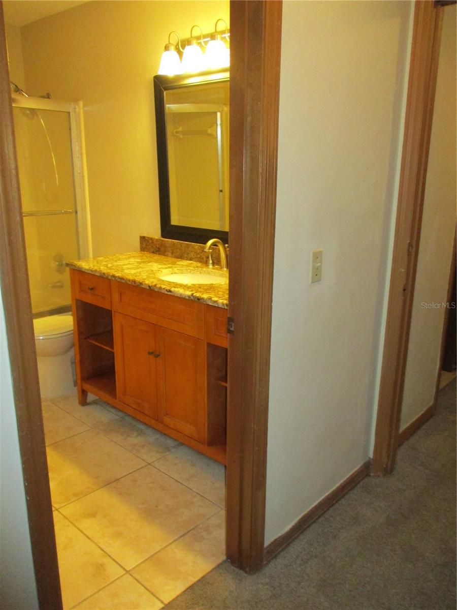 Image 21 of 37 For 900 62nd Boulevard D23