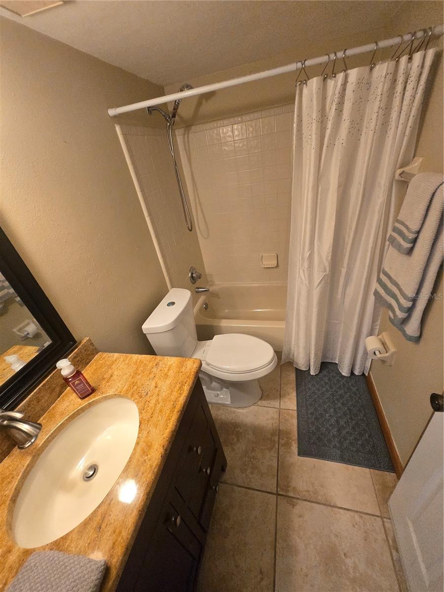 Image 34 of 37 For 900 62nd Boulevard D23
