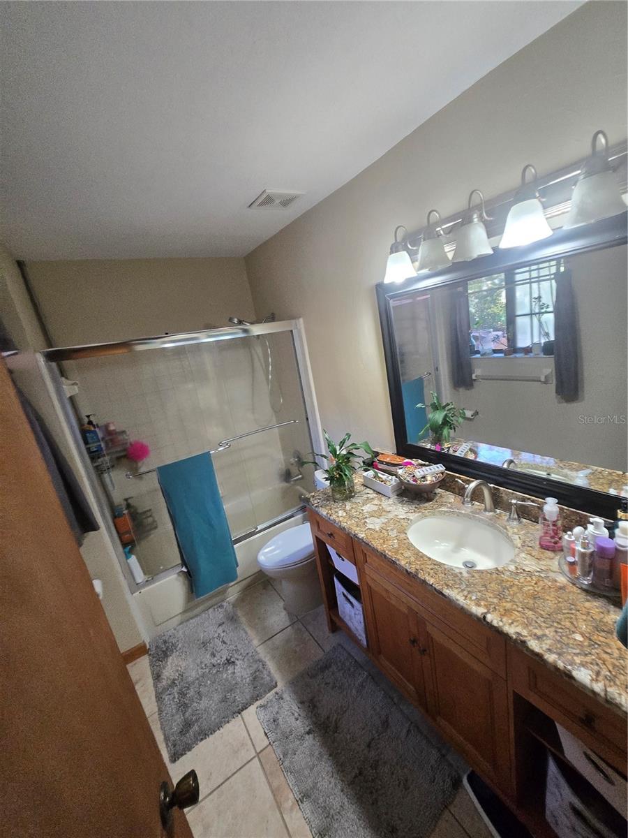 Image 37 of 37 For 900 62nd Boulevard D23