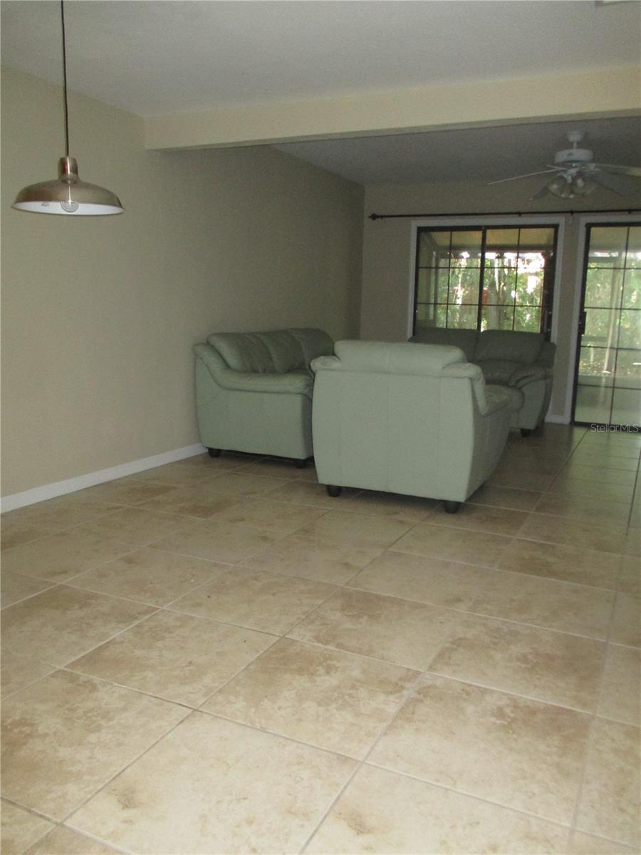 Image 8 of 37 For 900 62nd Boulevard D23
