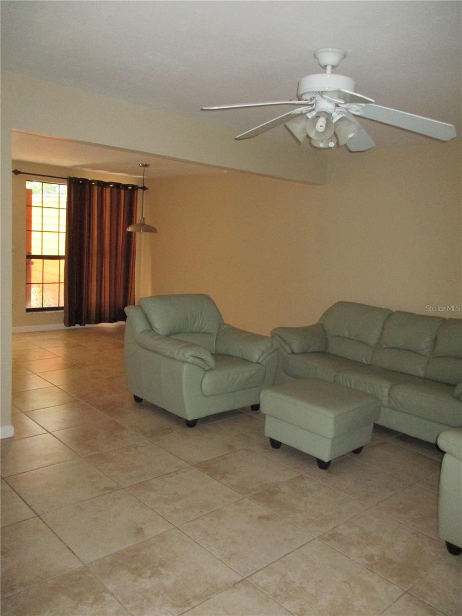 Image 9 of 37 For 900 62nd Boulevard D23