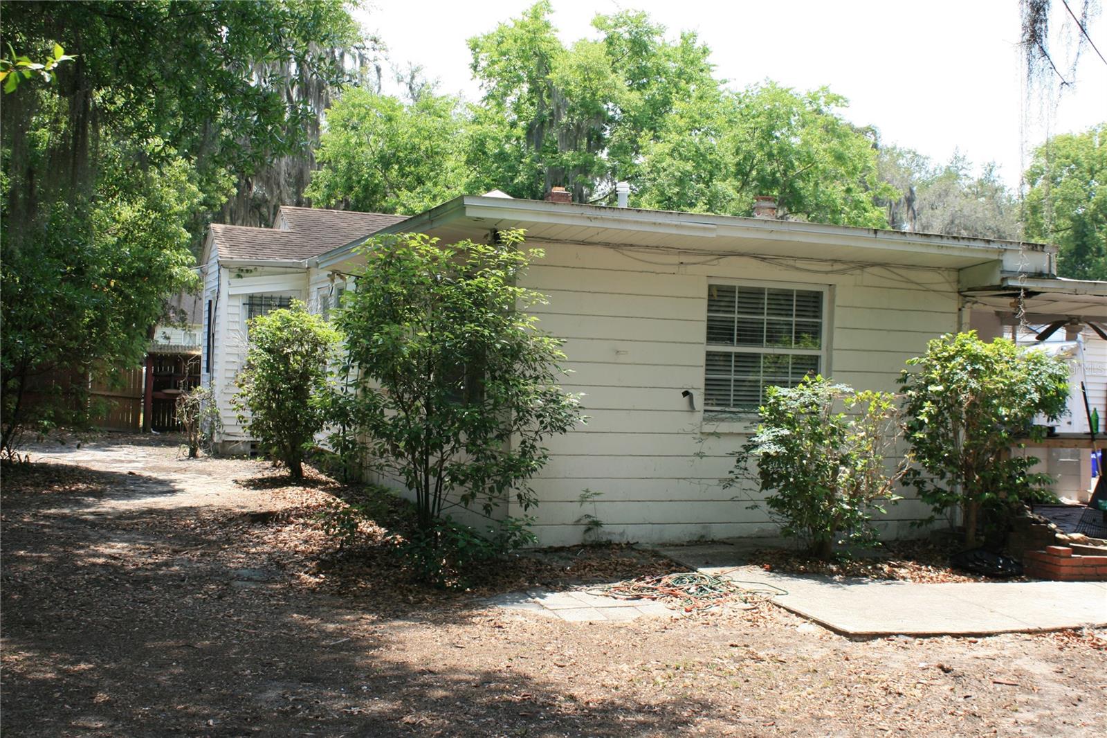 Image 2 of 9 For 1822 6th Avenue