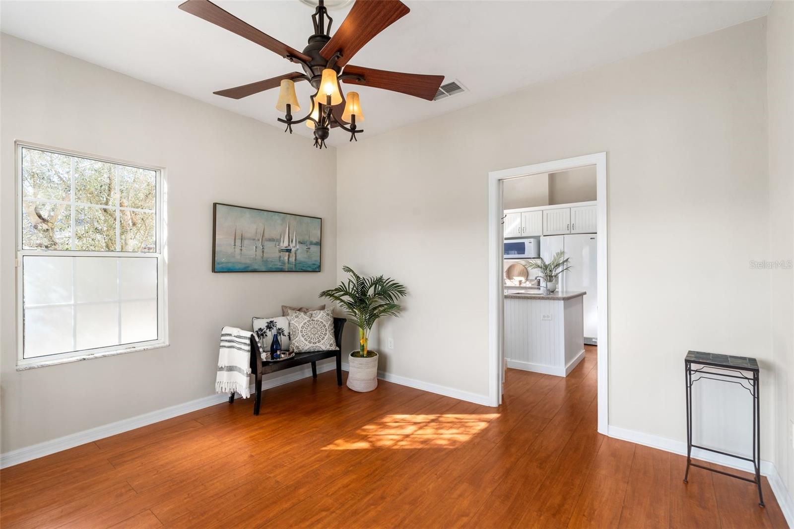 Image 18 of 63 For 14904 143 Terrace