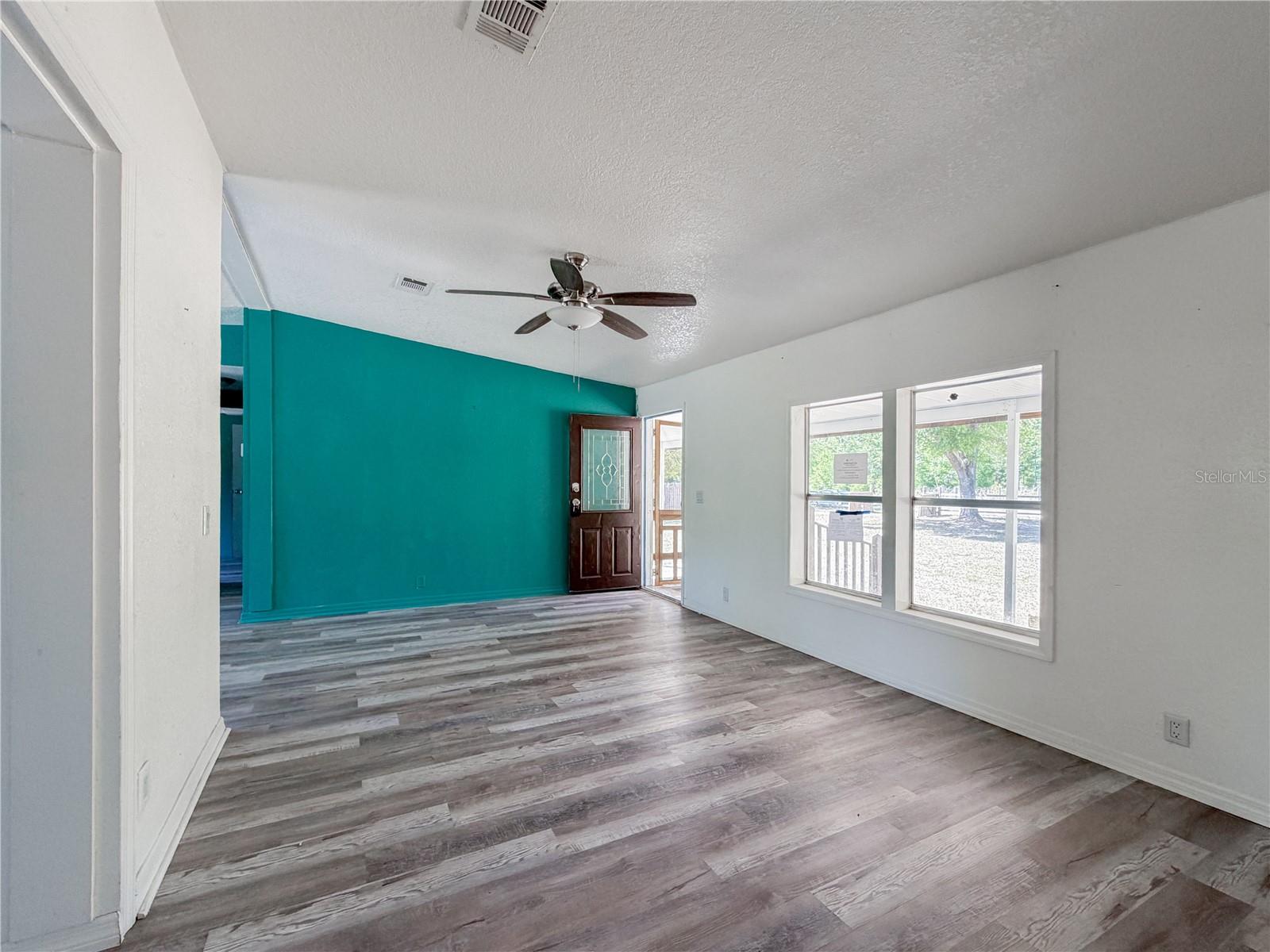 Image 15 of 34 For 9590 78th Lane