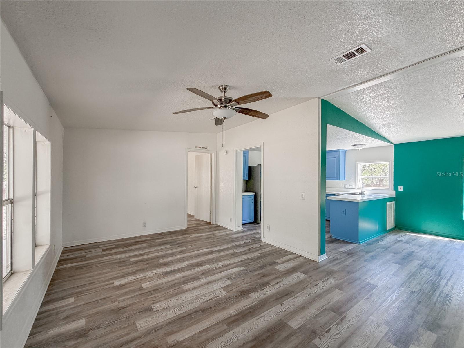 Image 17 of 34 For 9590 78th Lane