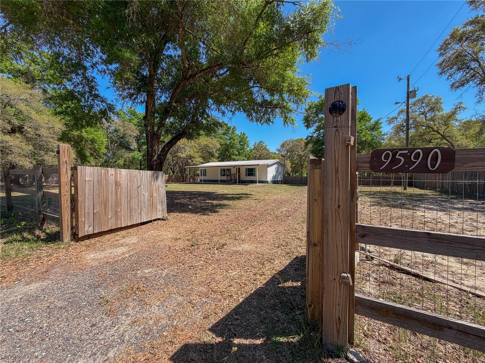 Image 3 of 34 For 9590 78th Lane