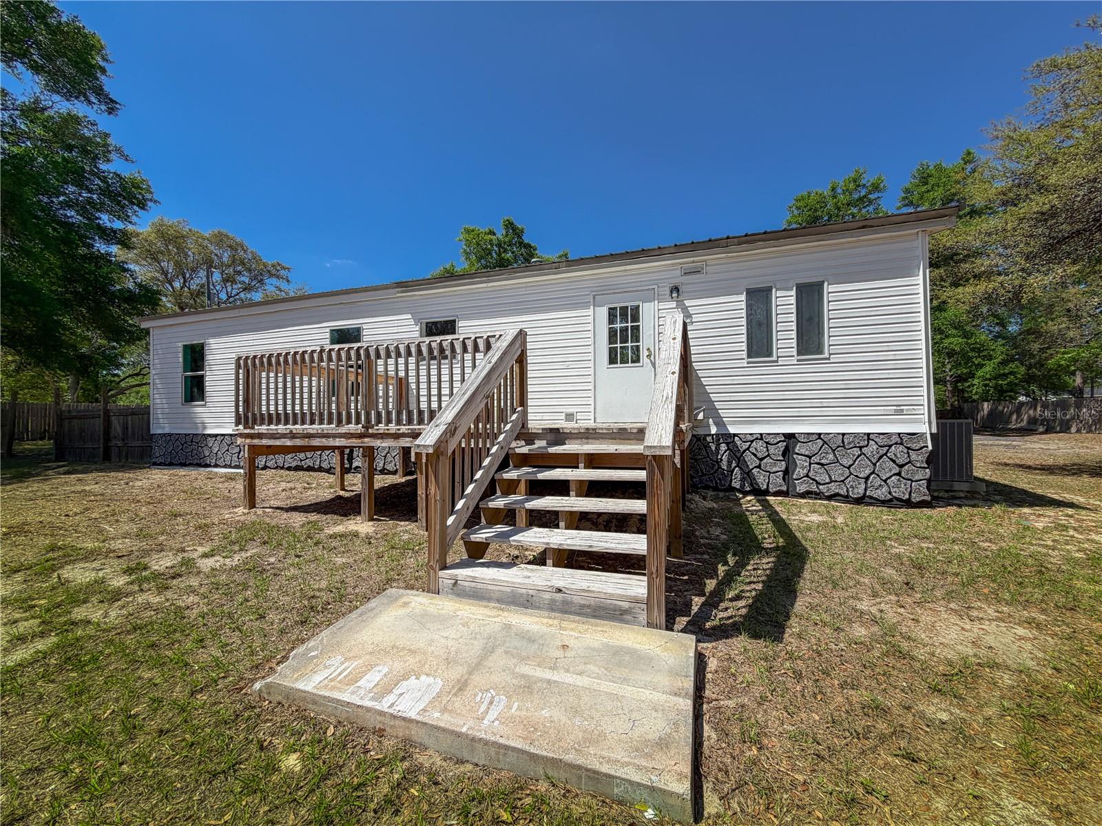 Image 8 of 34 For 9590 78th Lane