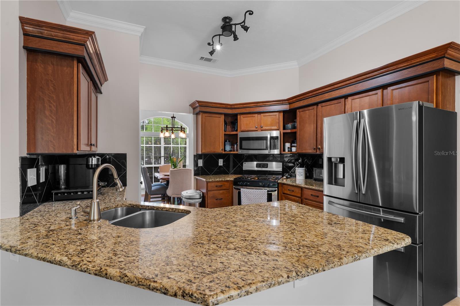 Image 11 of 51 For 11422 16th Place
