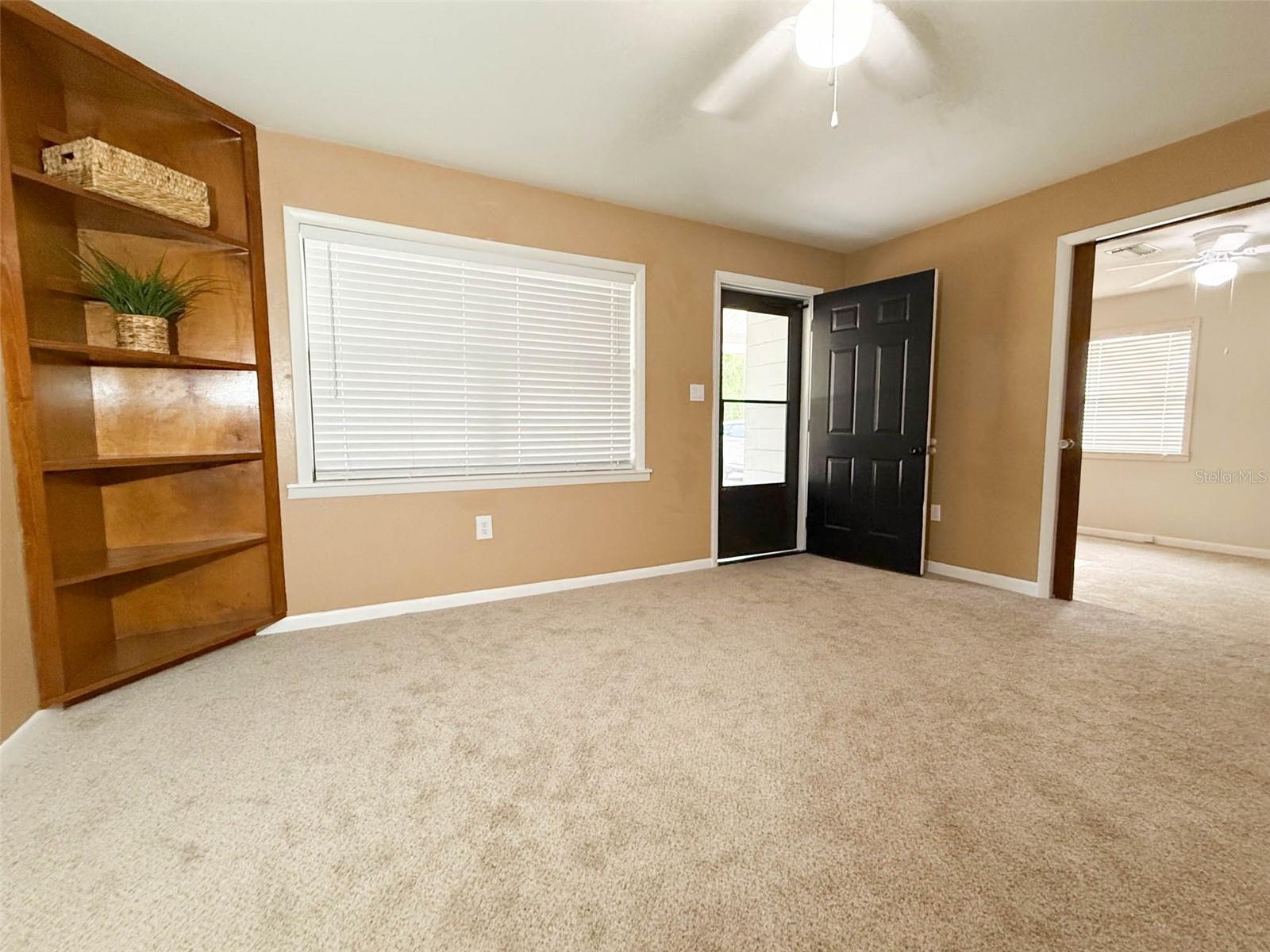 Image 4 of 30 For 22620 Hawthorne Road