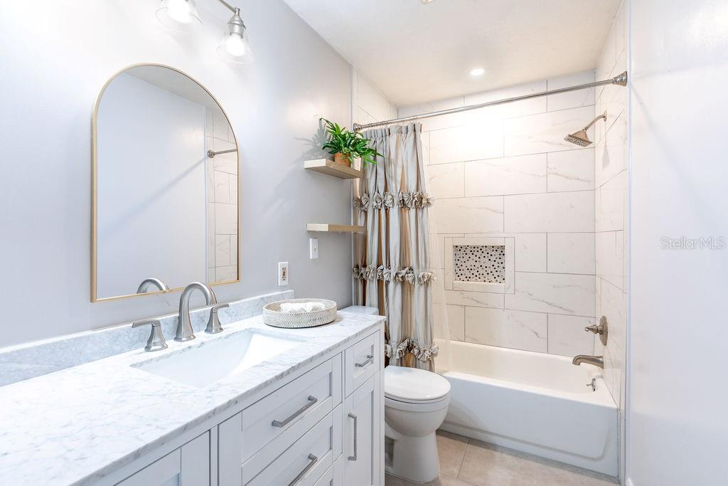Image 19 of 43 For 2884 197th Street
