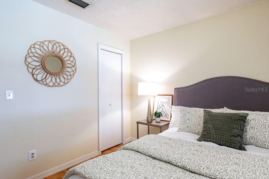 Image 21 of 43 For 2884 197th Street