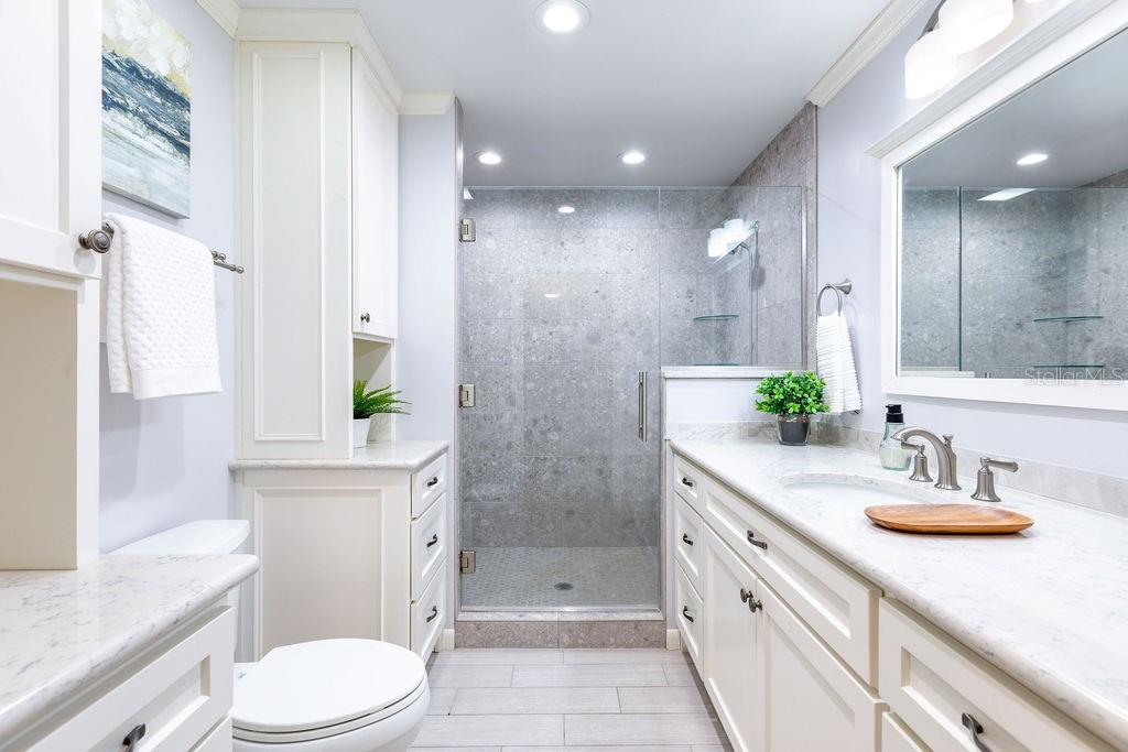Image 23 of 43 For 2884 197th Street
