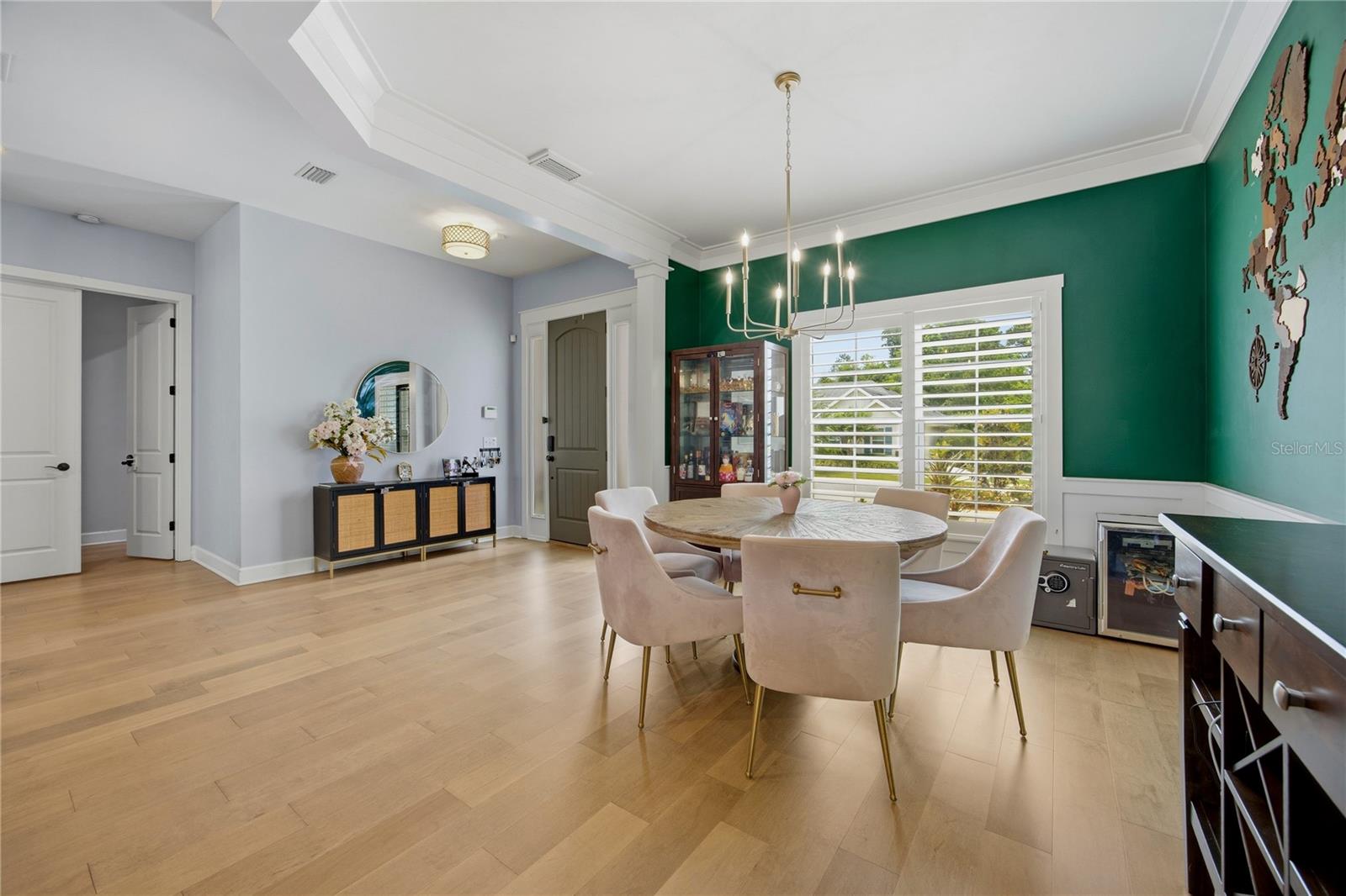 Listing photo id 10 for 4003 63rd Way