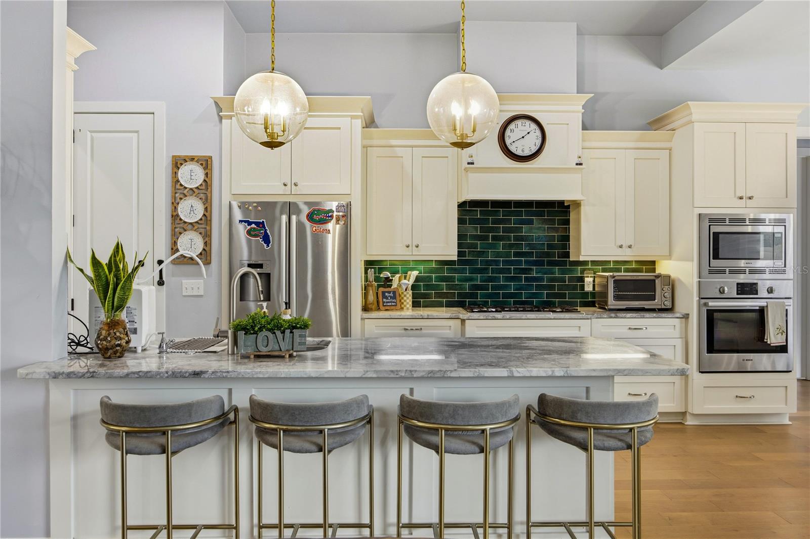 Listing photo id 16 for 4003 63rd Way