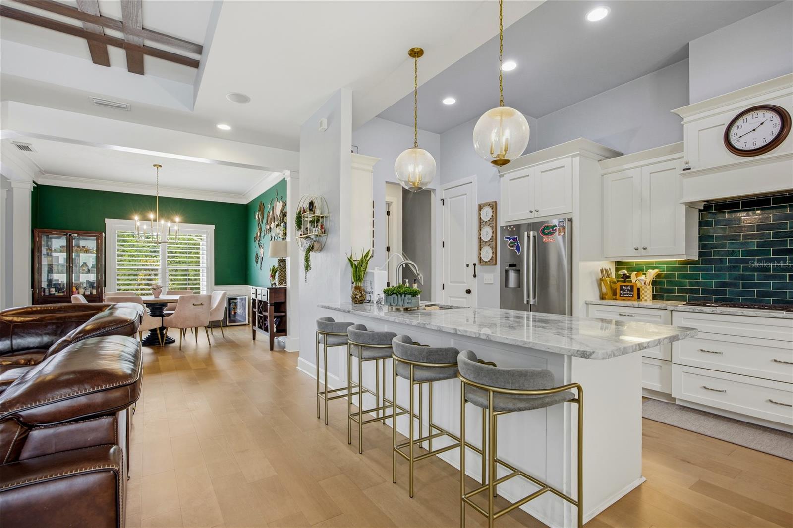 Listing photo id 17 for 4003 63rd Way