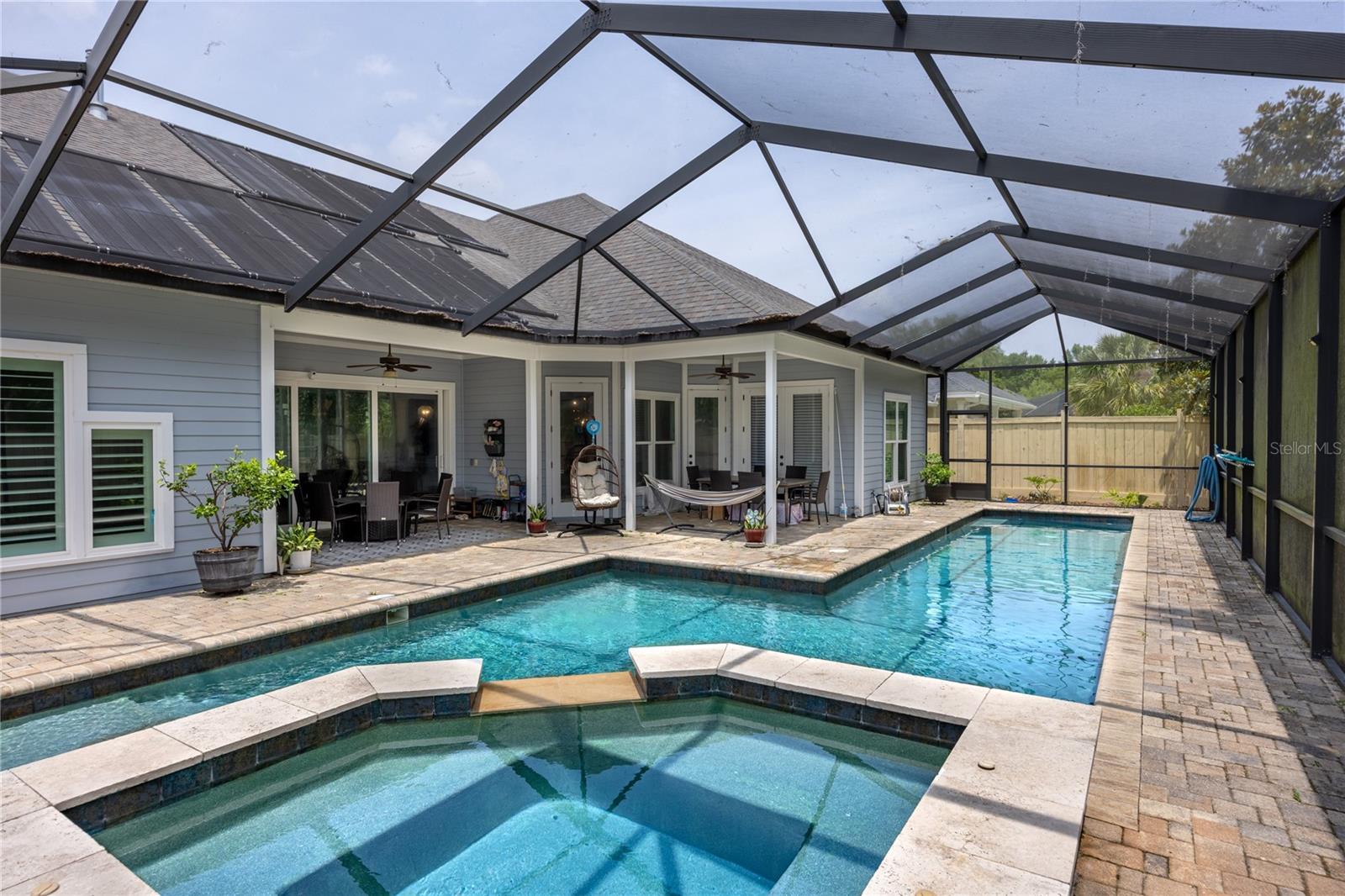 Listing photo id 0 for 4003 63rd Way