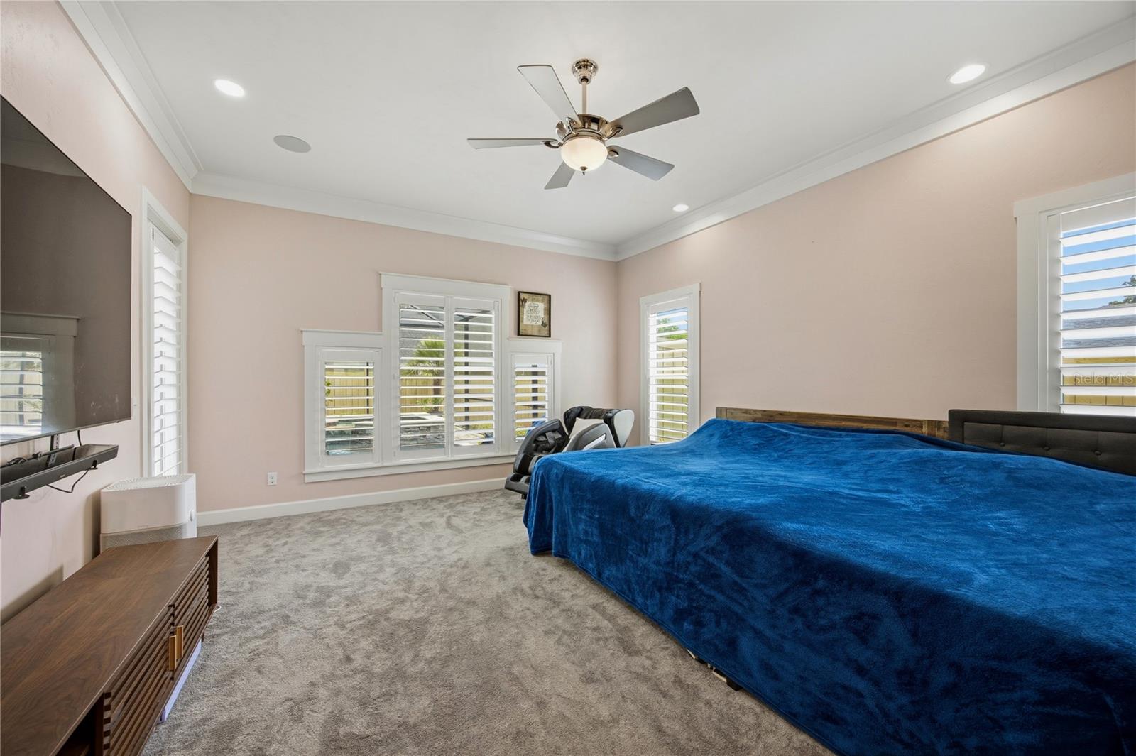 Listing photo id 26 for 4003 63rd Way
