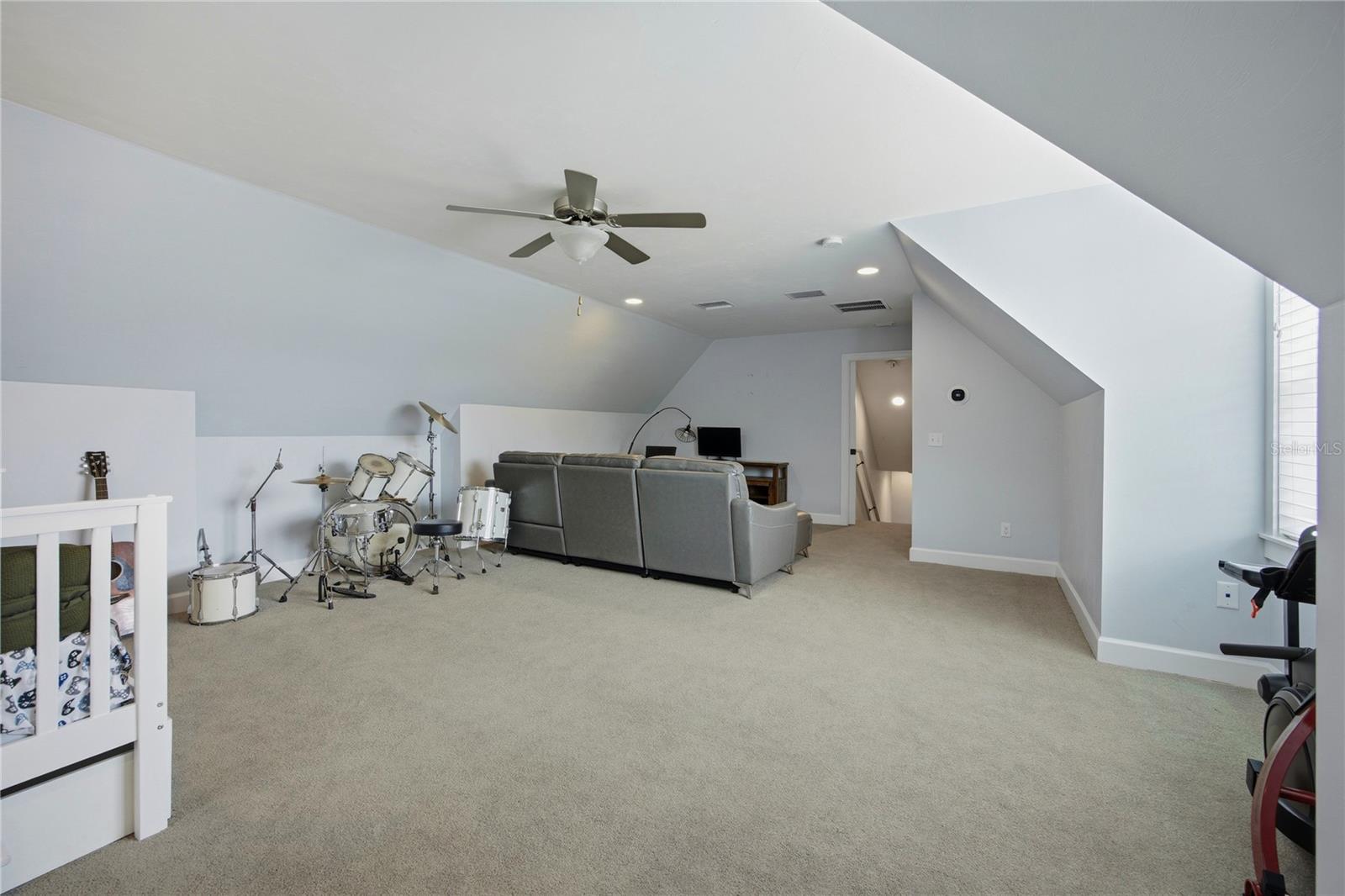 Listing photo id 39 for 4003 63rd Way