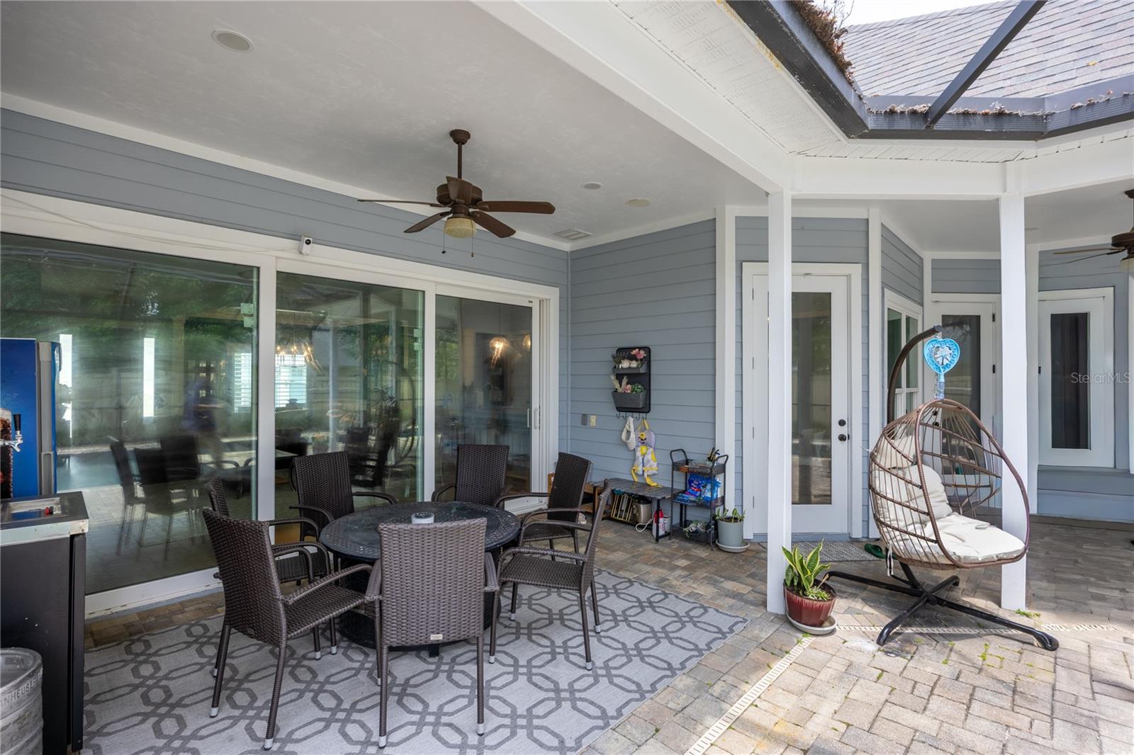 Listing photo id 41 for 4003 63rd Way
