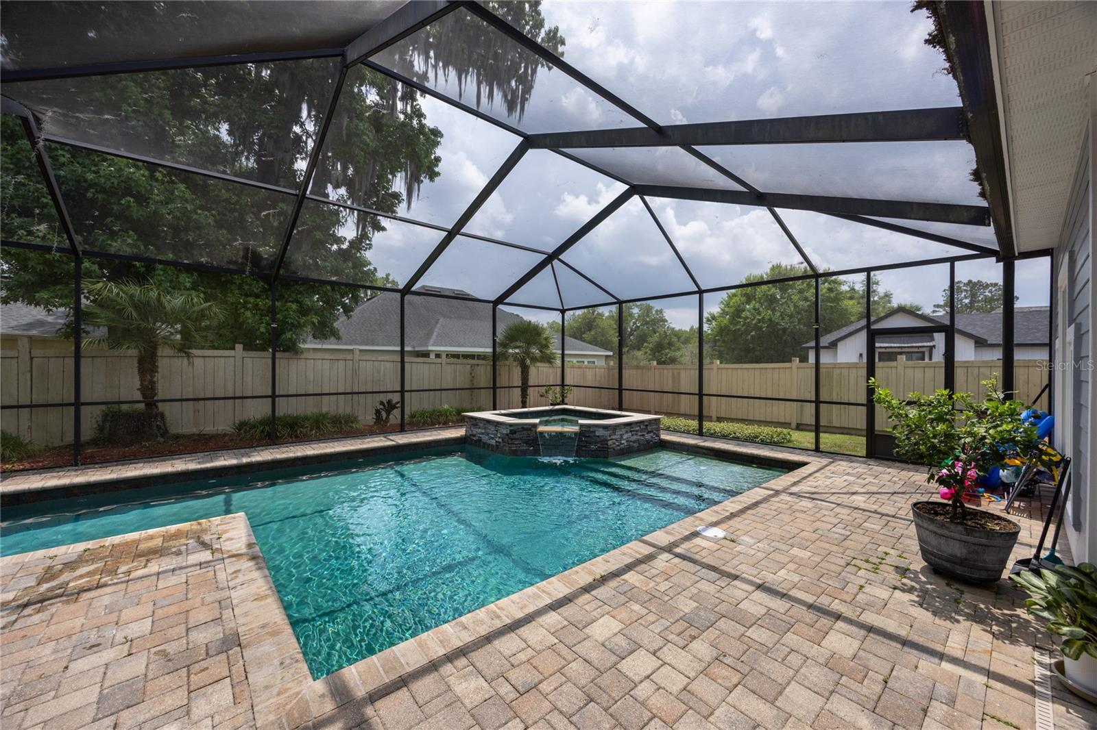 Listing photo id 45 for 4003 63rd Way