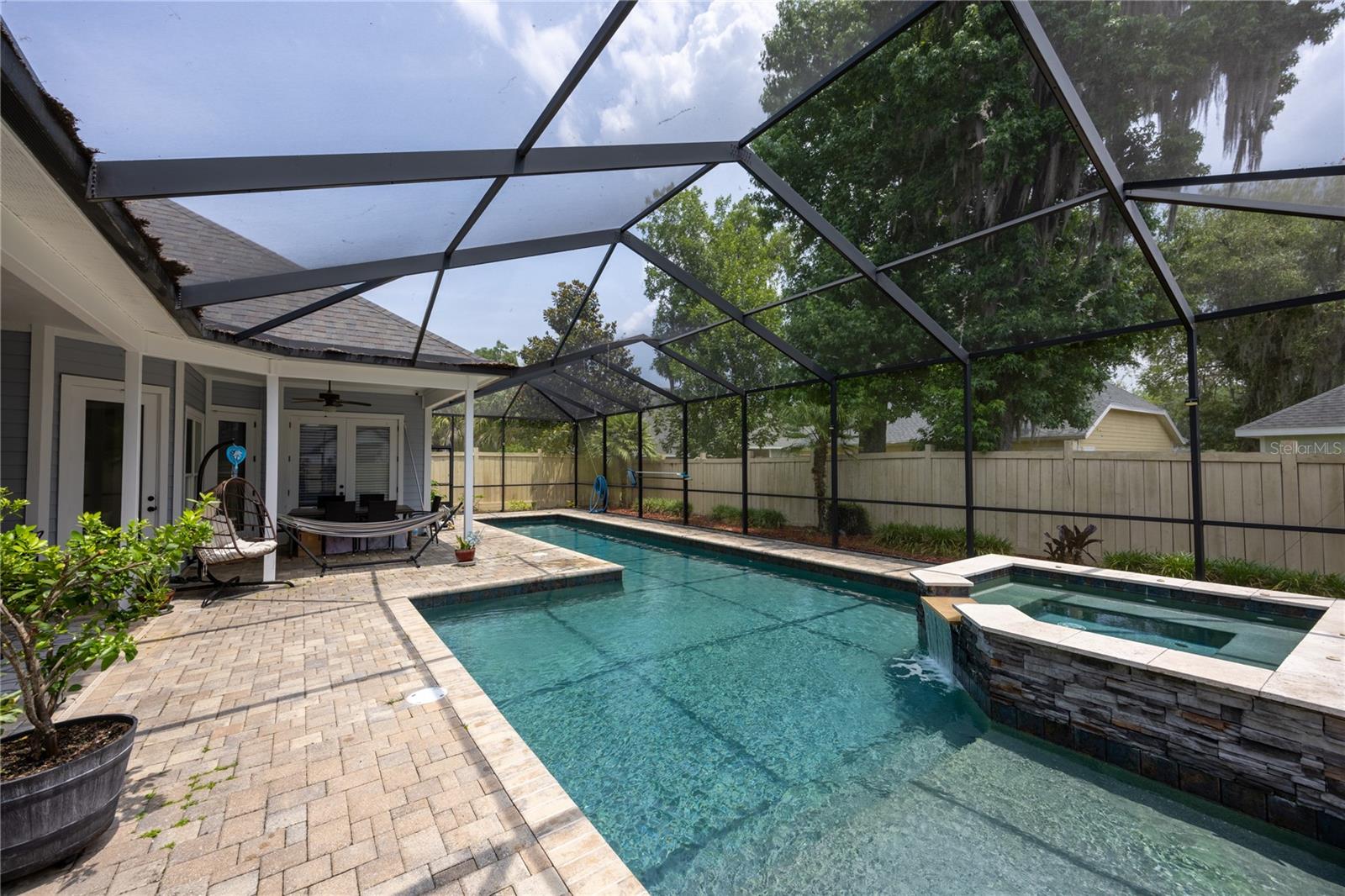 Listing photo id 46 for 4003 63rd Way