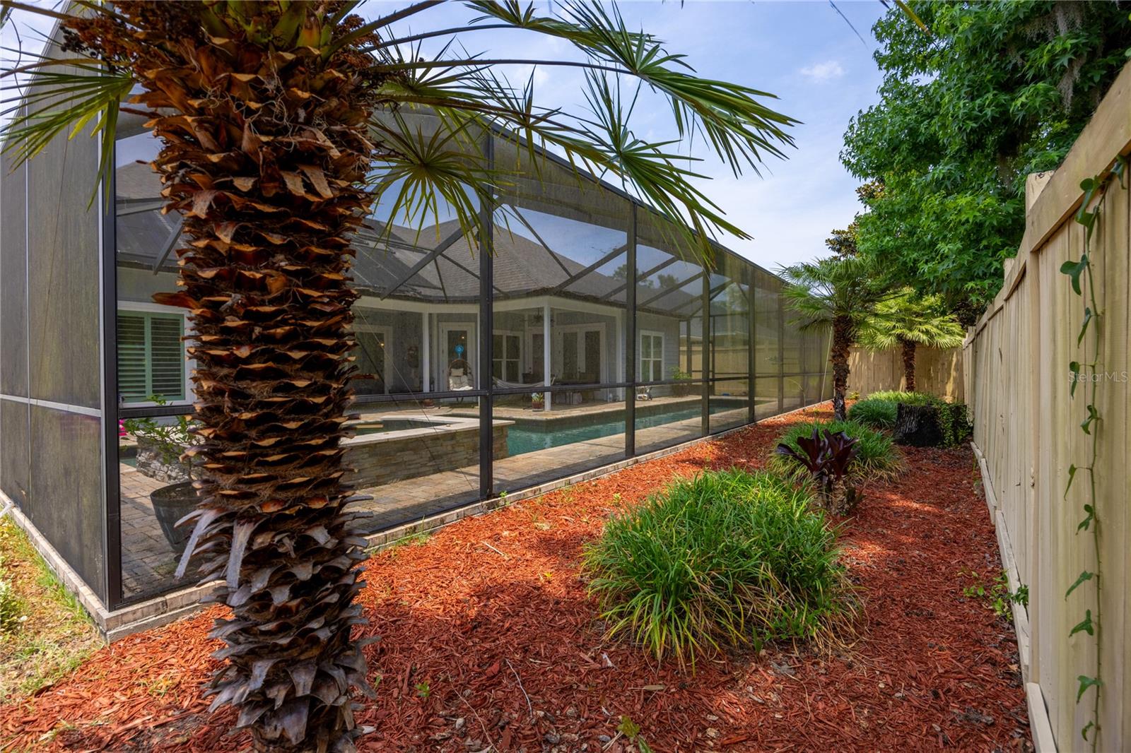 Listing photo id 51 for 4003 63rd Way