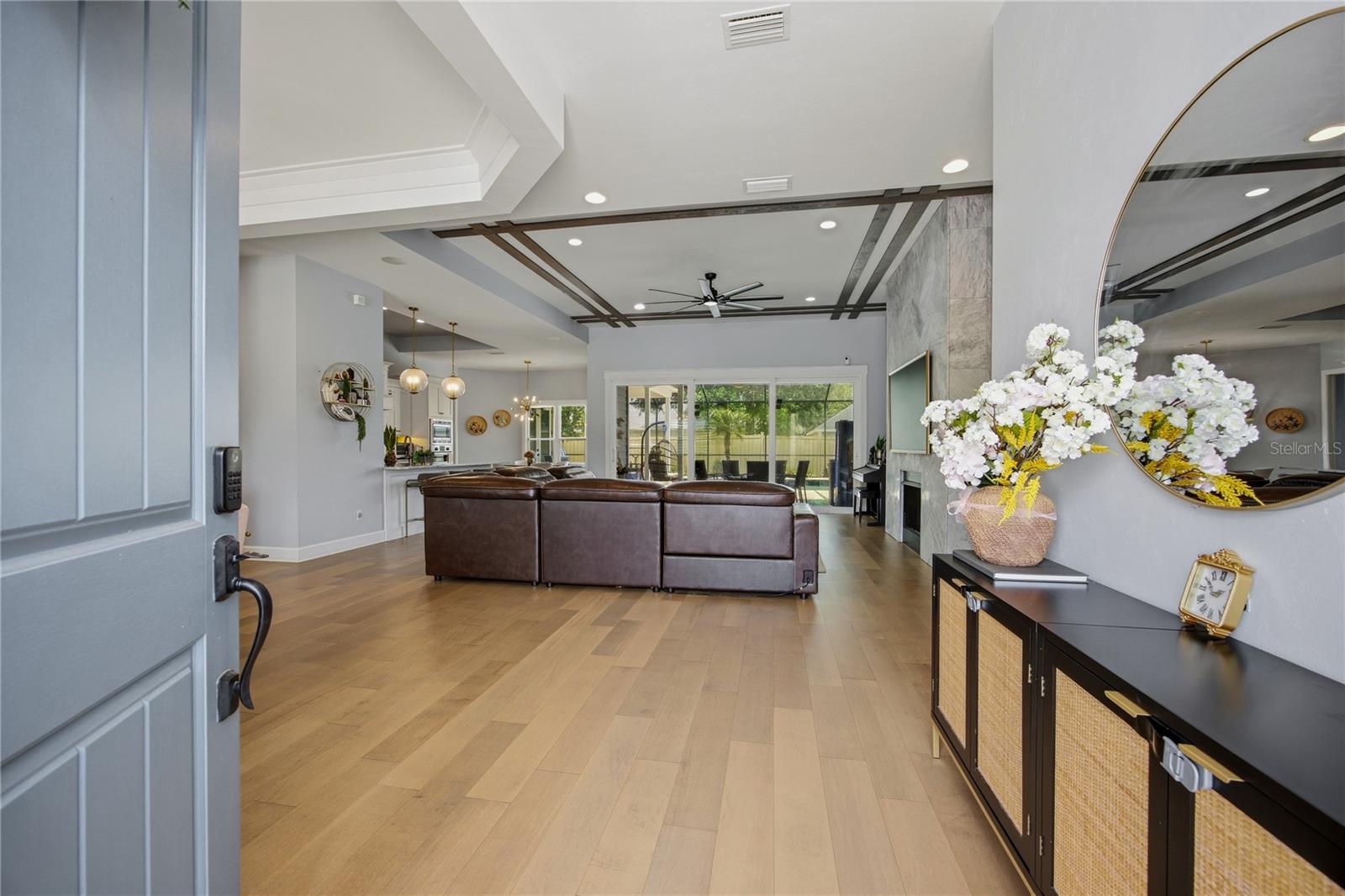 Listing photo id 7 for 4003 63rd Way