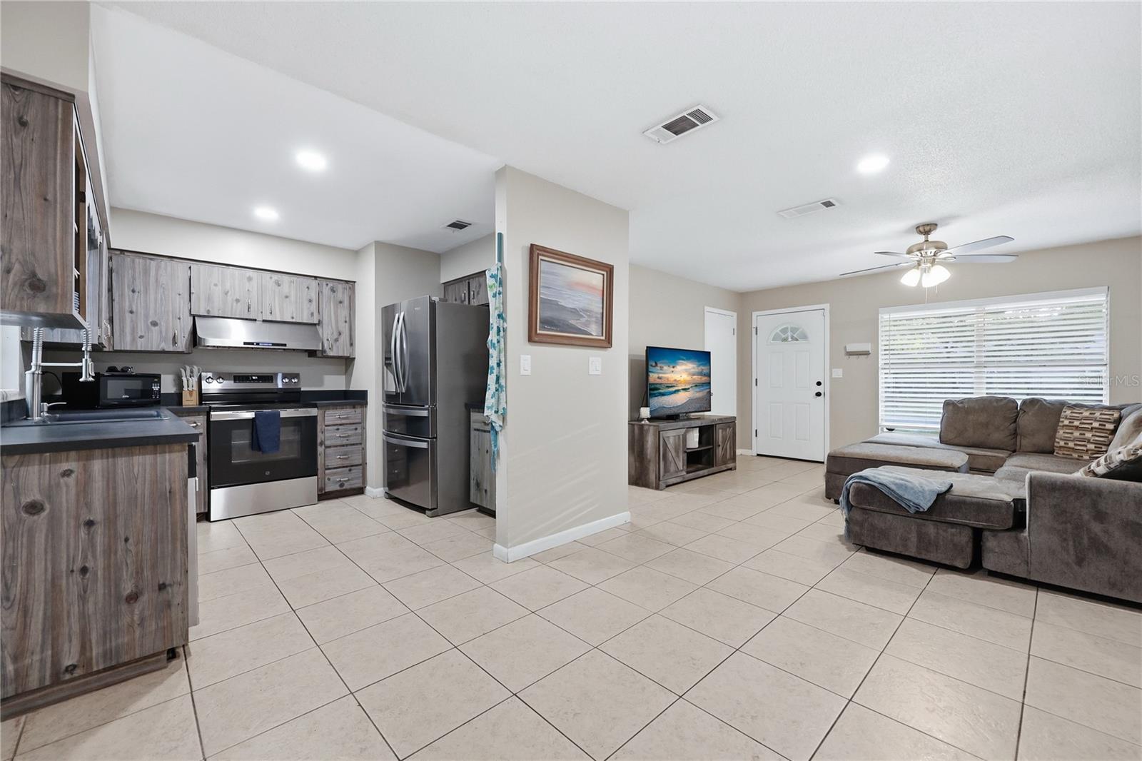 Image 6 of 24 For 4735 28th Terrace