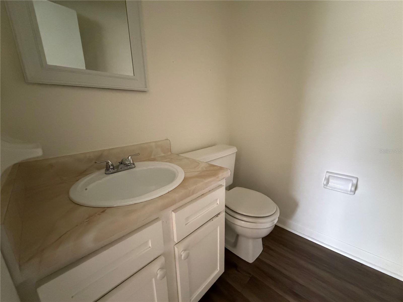 Image 6 of 14 For 3924 26 Drive 5