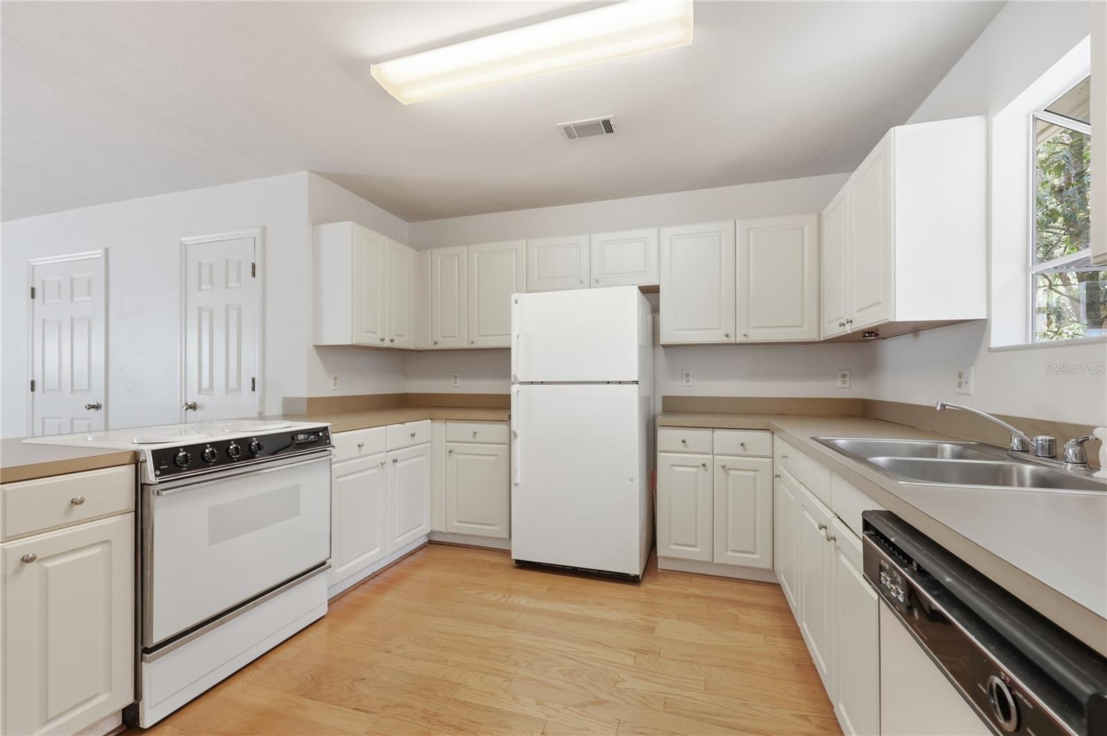 Image 10 of 24 For 5254 97th Drive