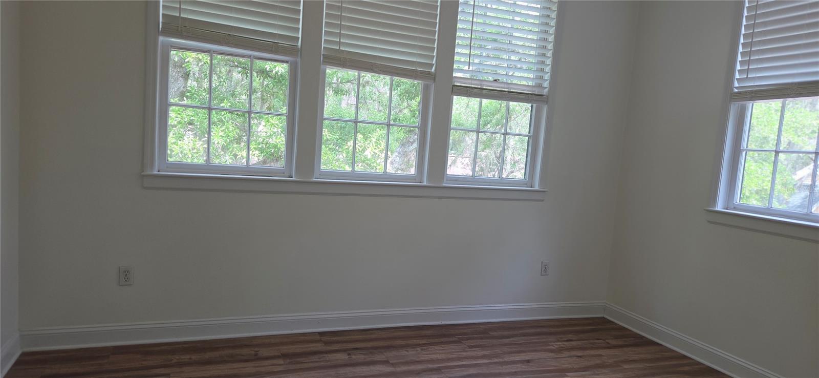 Image 7 of 17 For 5323 91st Terrace 202