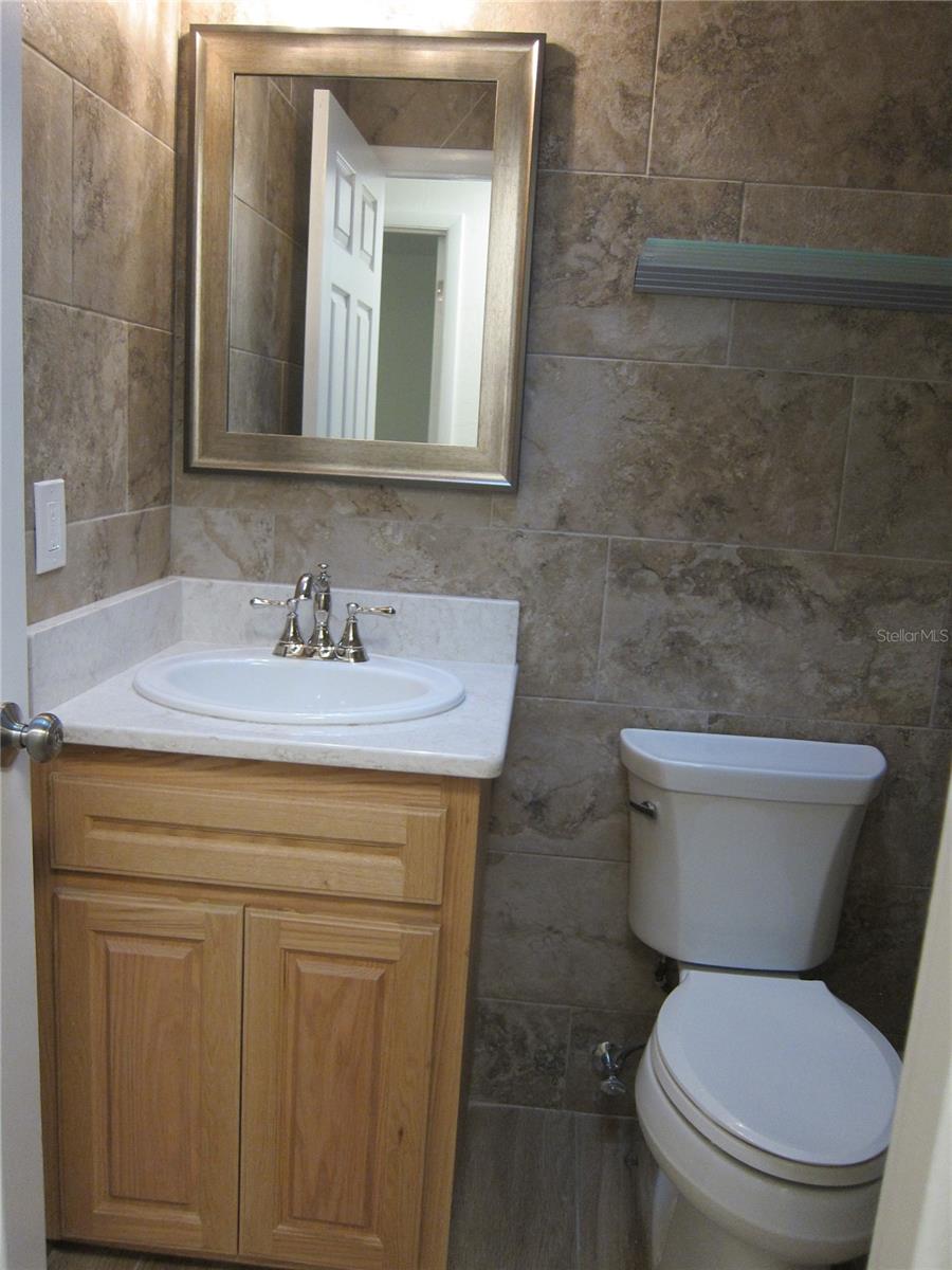 Image 19 of 27 For 7023 21 Lane