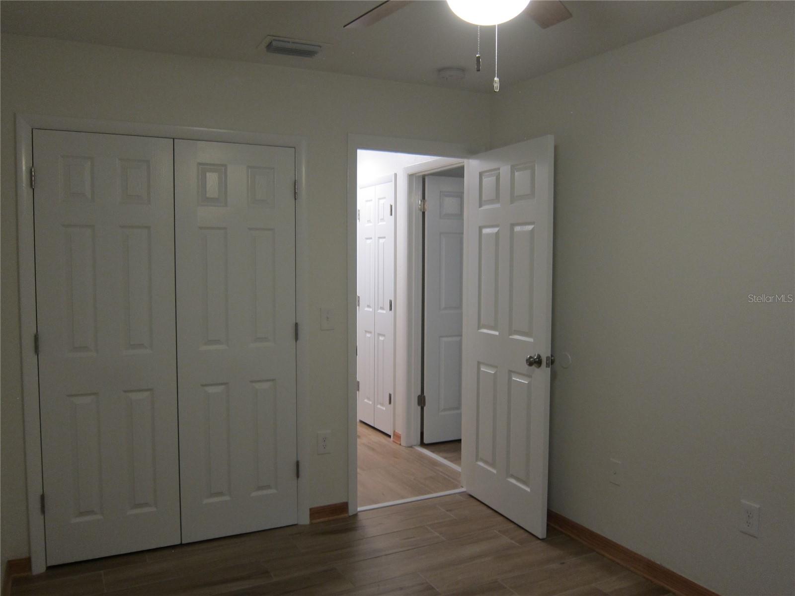 Image 22 of 27 For 7023 21 Lane