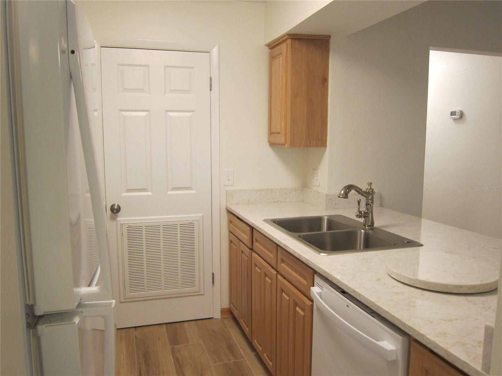 Image 5 of 27 For 7023 21 Lane