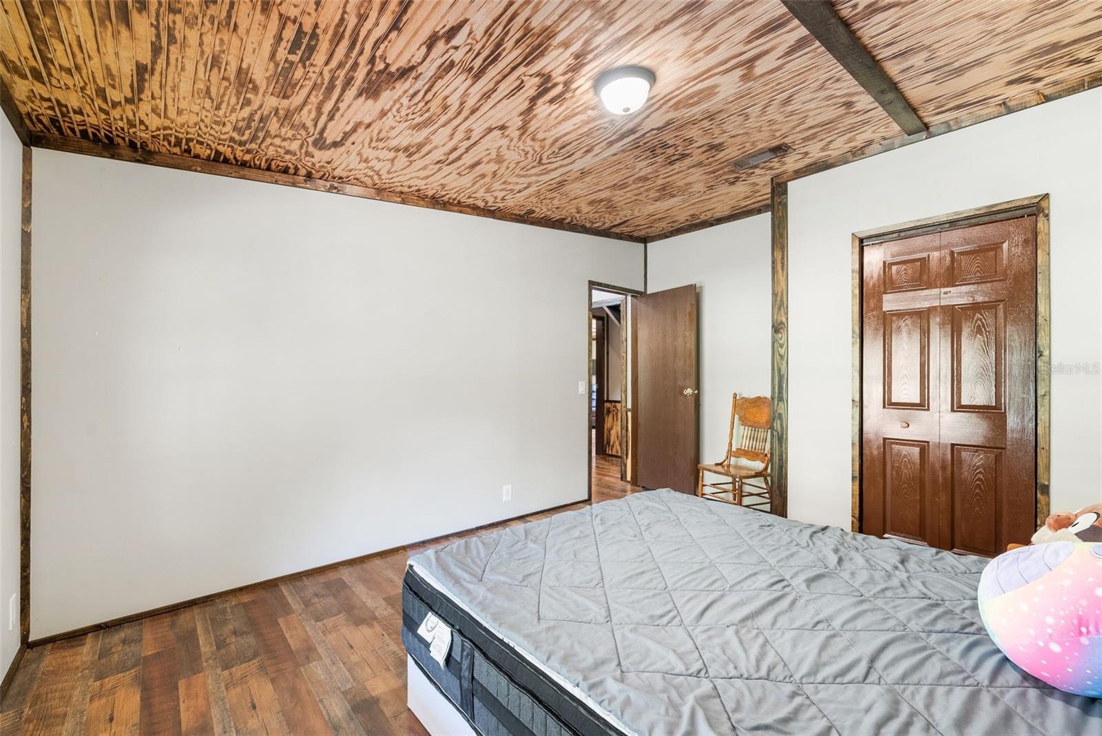 Image 14 of 41 For 16193 24th Street