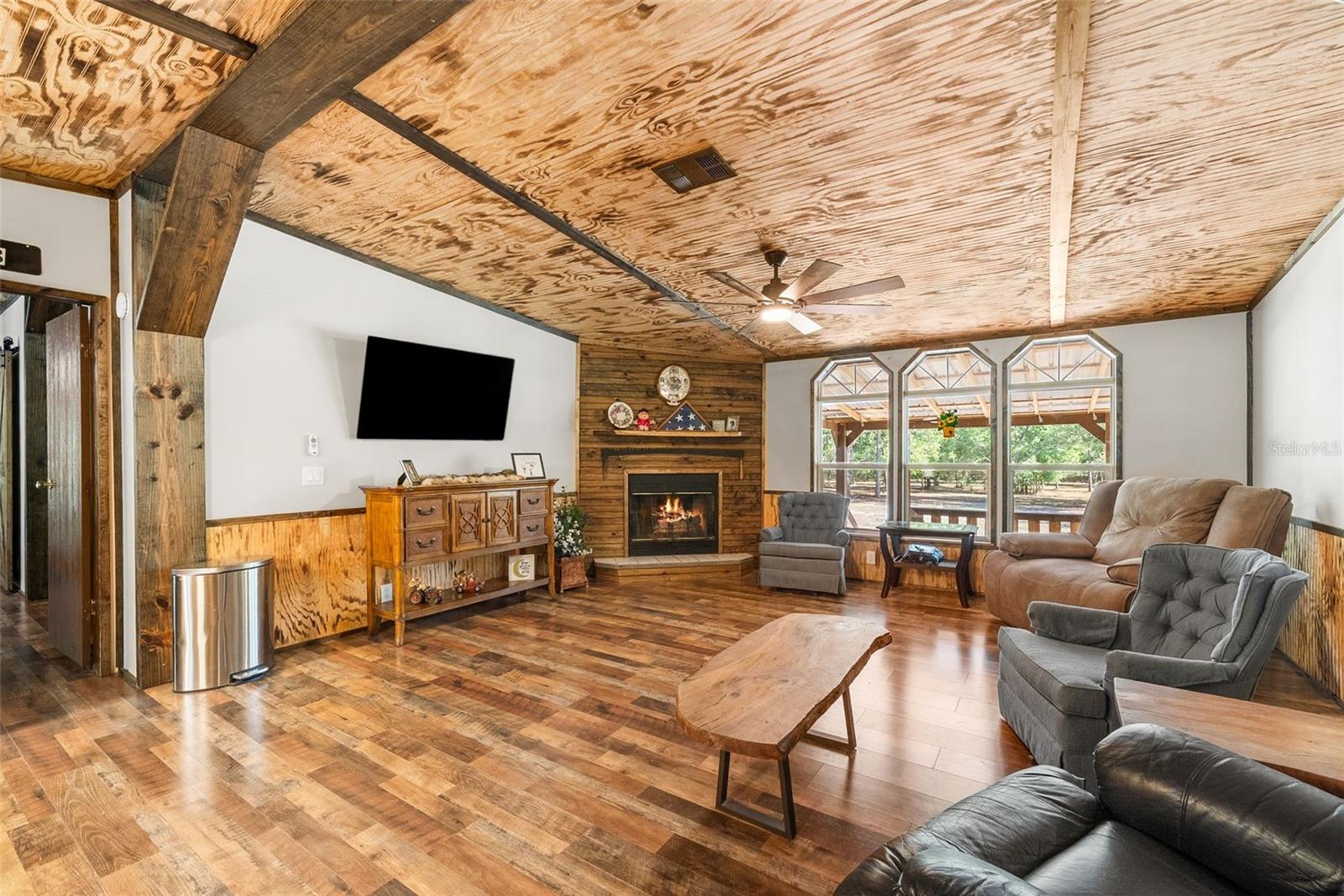 Image 3 of 41 For 16193 24th Street